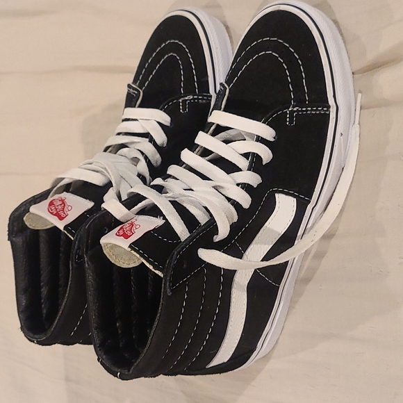 Vans - Picture 3 of 4